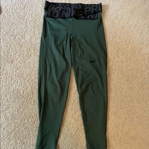 NIKE pro 7/8 leggings